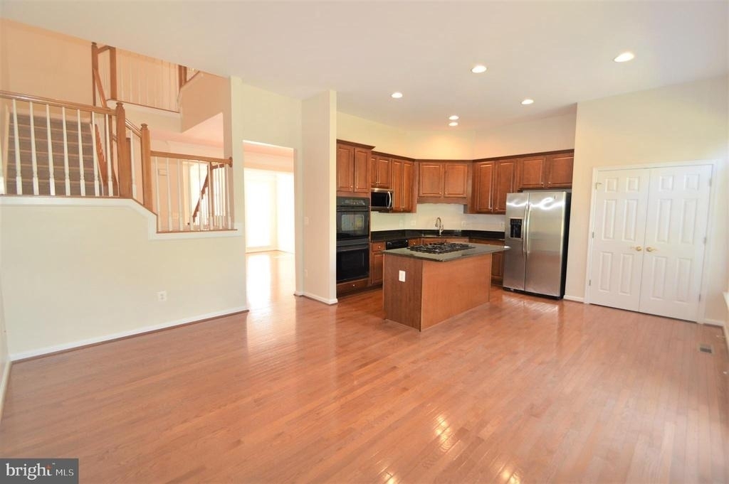 25140 Boomerang Terrace - Photo 19