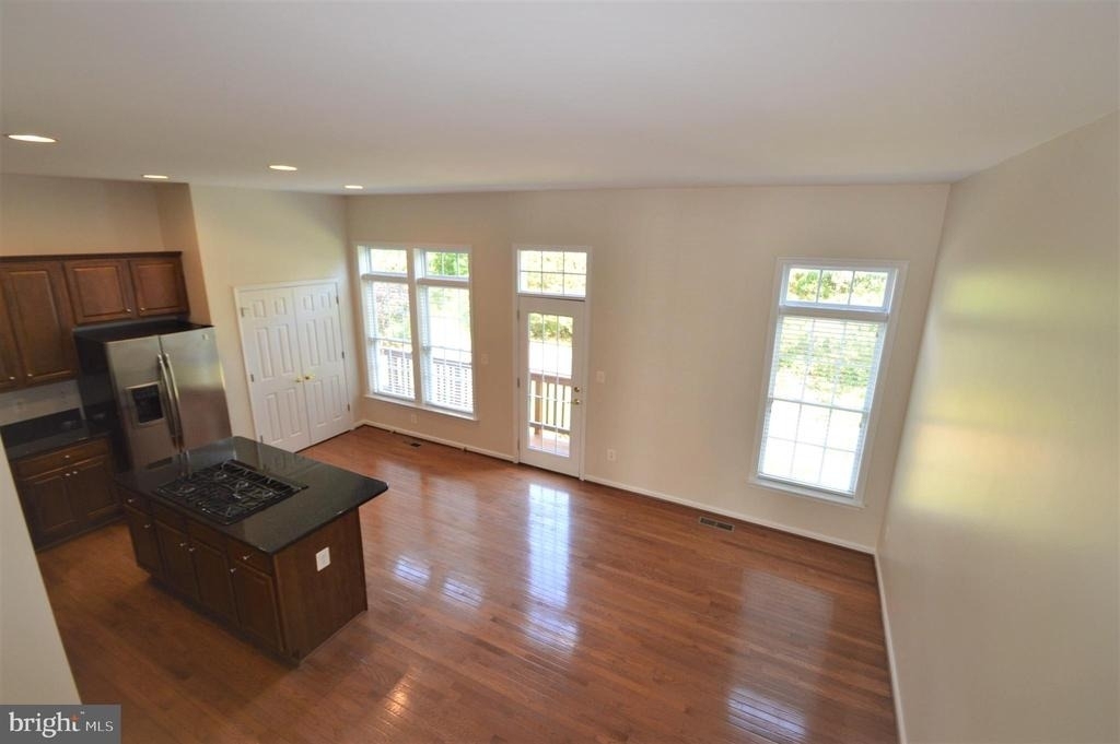 25140 Boomerang Terrace - Photo 12