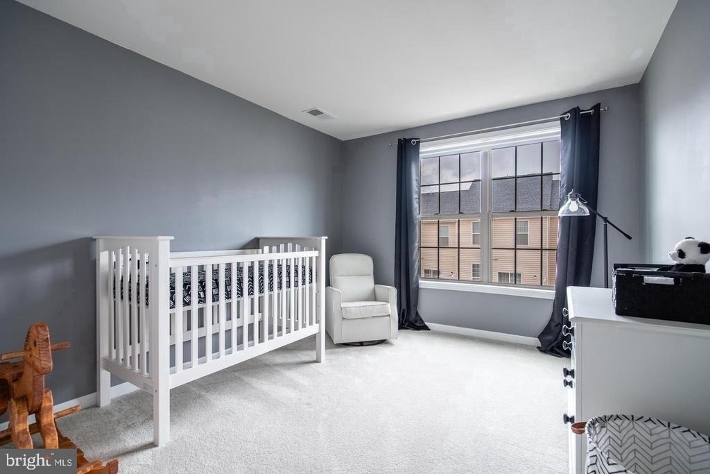 22567 Naugatuck Square - Photo 2