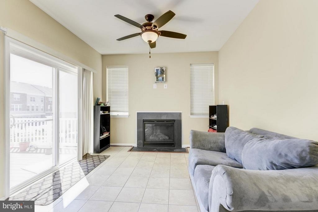 42645 Winter Wind Terrace - Photo 12