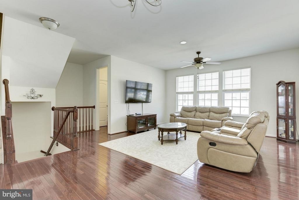 42645 Winter Wind Terrace - Photo 1