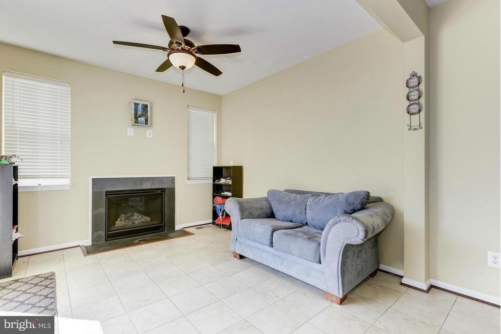 42645 Winter Wind Terrace - Photo 11