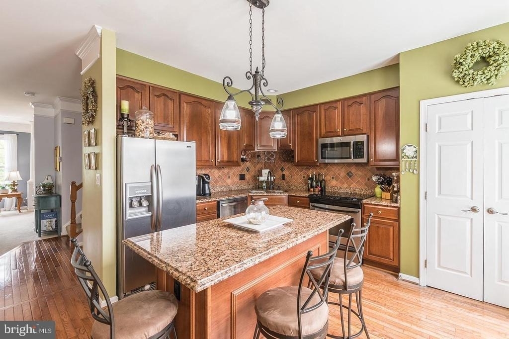 43125 Holtby Square - Photo 7