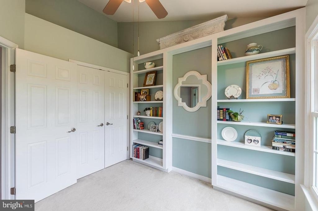 43125 Holtby Square - Photo 26