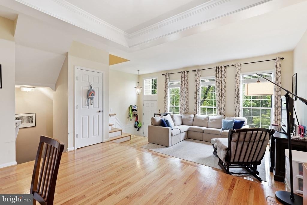 20746 Shoreline Terrace - Photo 3