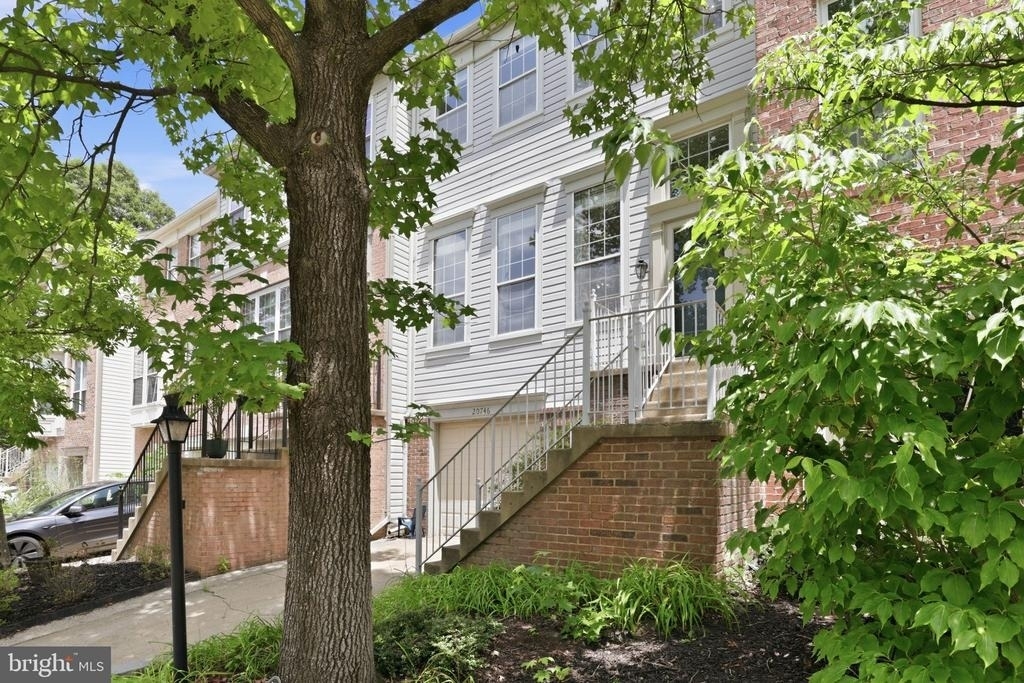 20746 Shoreline Terrace - Photo 2