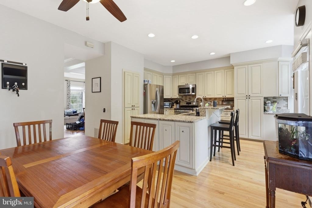 20746 Shoreline Terrace - Photo 10