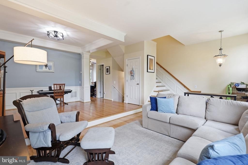20746 Shoreline Terrace - Photo 5