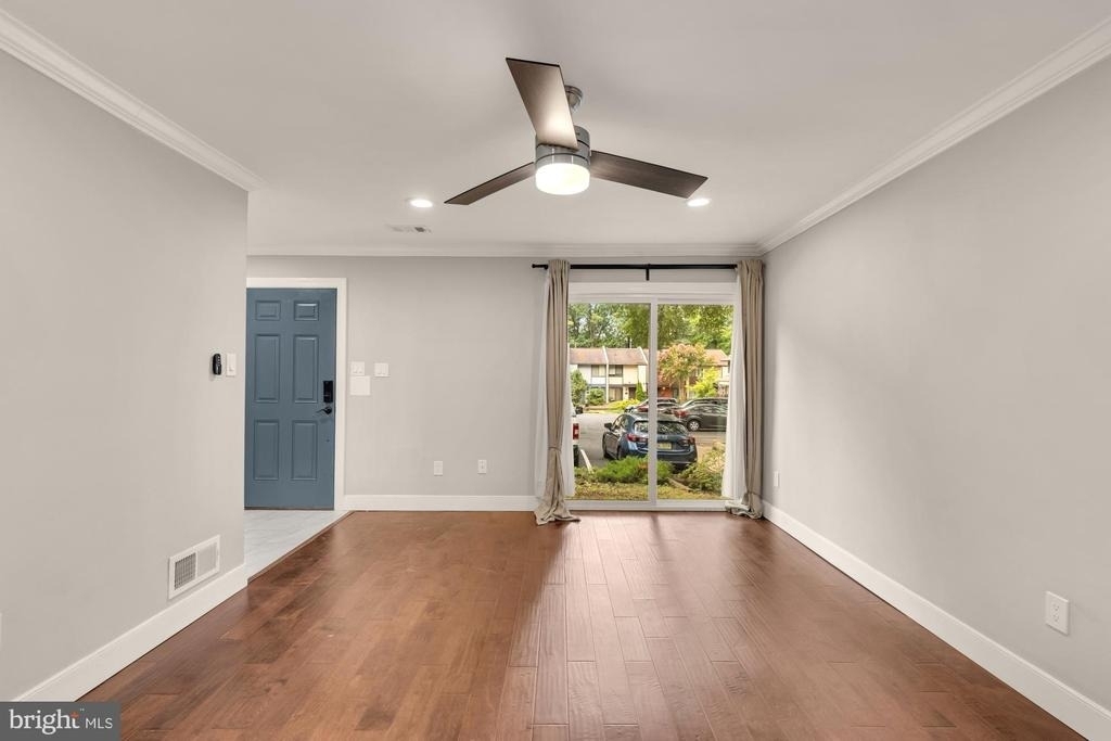 12138 Captiva Court - Photo 1
