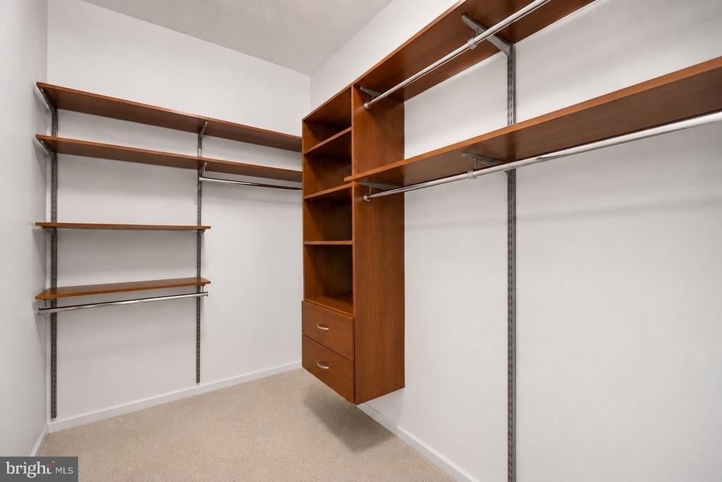 1708 Lake Shore Crest Drive - Photo 17