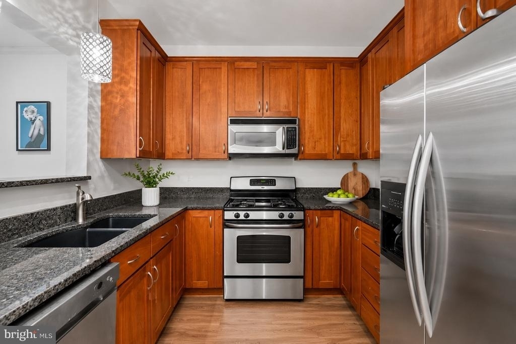 1708 Lake Shore Crest Drive - Photo 13