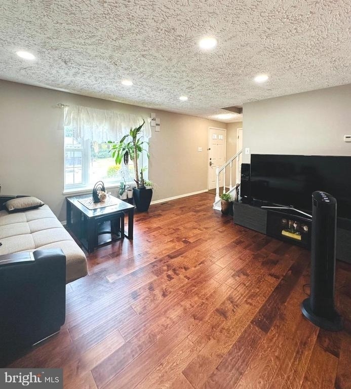 8201 Terra Grande Avenue - Photo 1