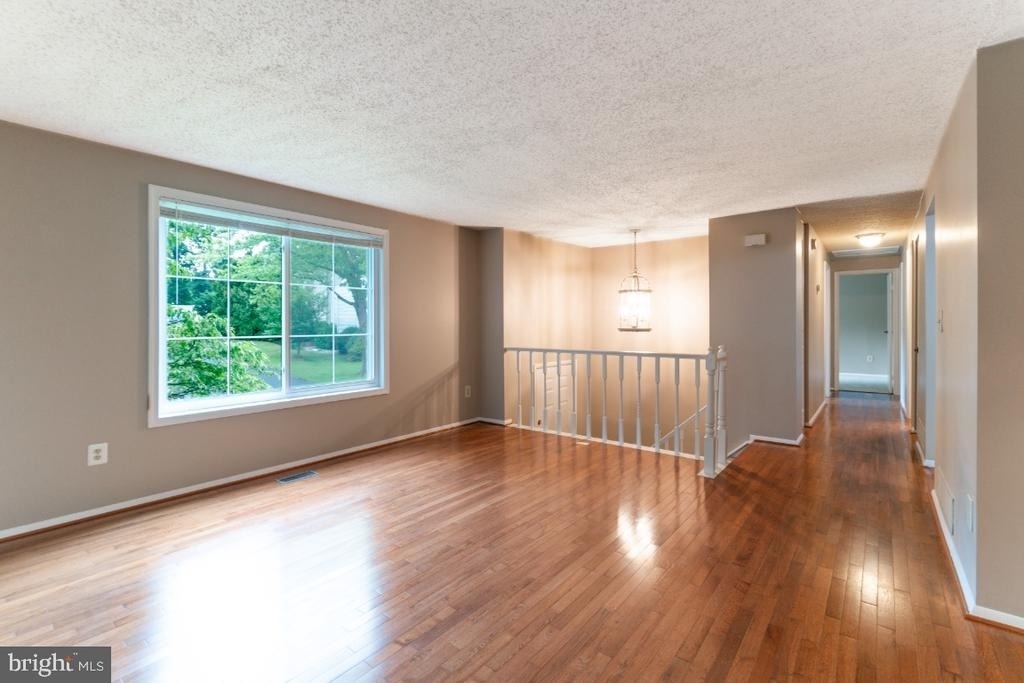 5906 Oak Leather Drive - Photo 4