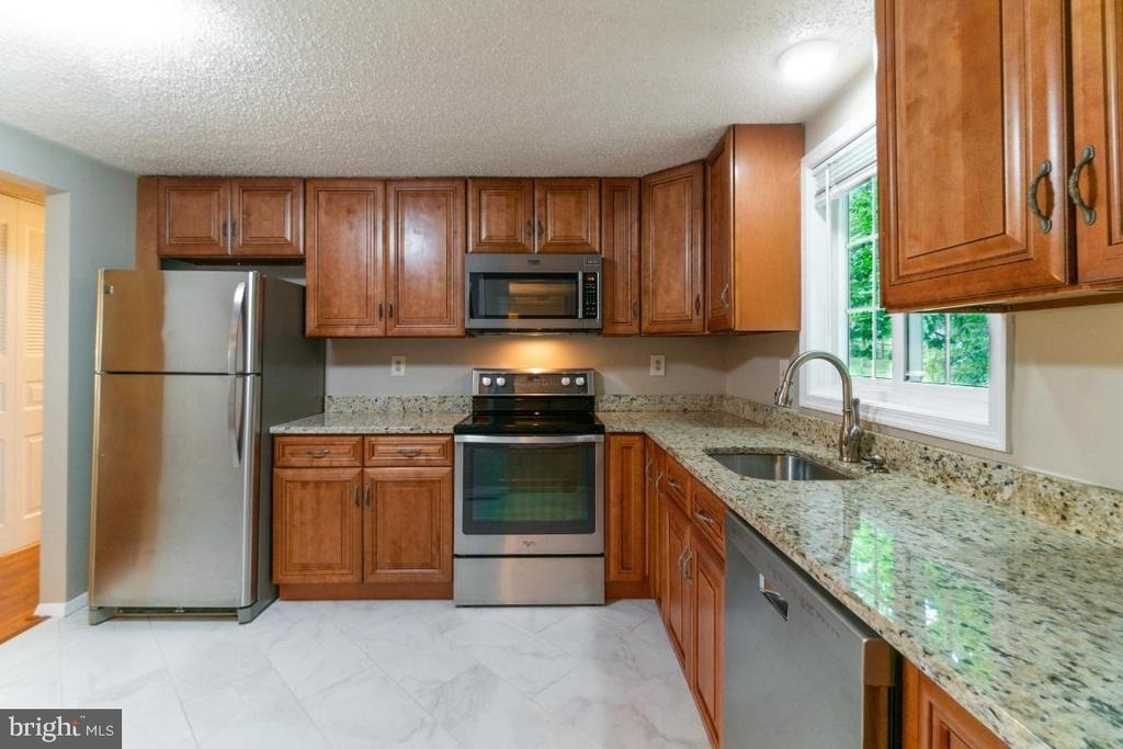 5906 Oak Leather Drive - Photo 10