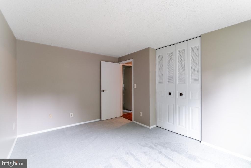 5906 Oak Leather Drive - Photo 17