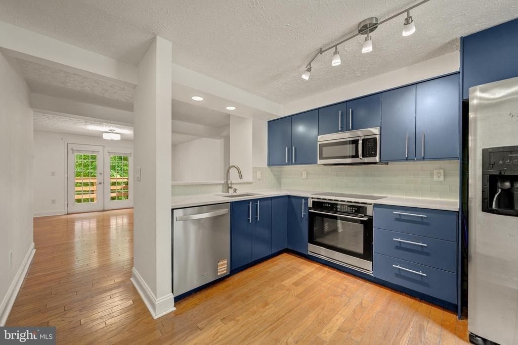 1931 Belmont Ridge Court - Photo 8