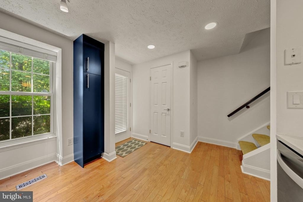 1931 Belmont Ridge Court - Photo 13