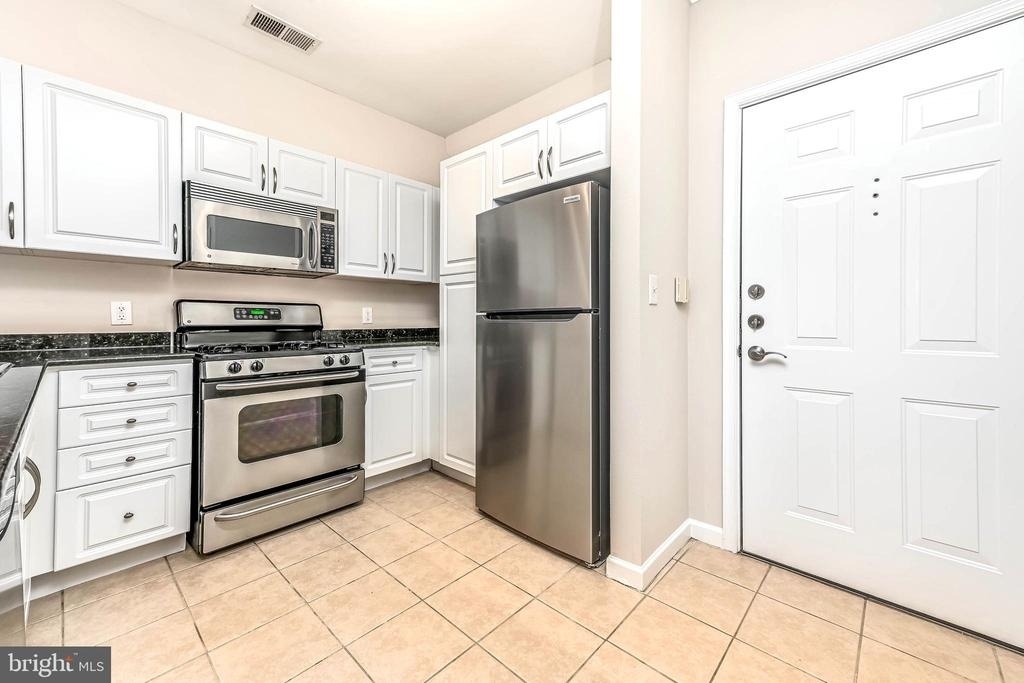 12909 Centre Park Circle - Photo 3