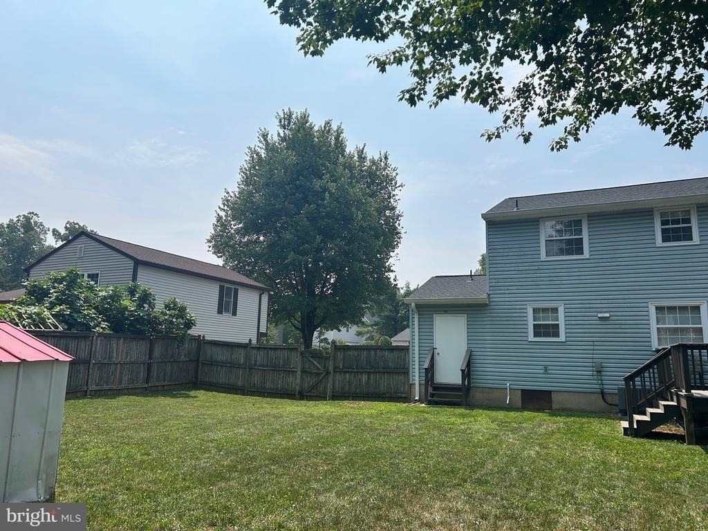 8406 Woodford Court - Photo 44