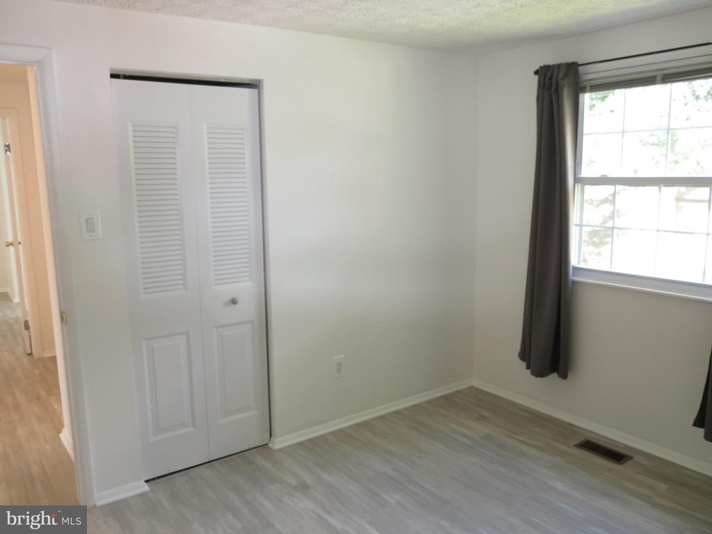 8406 Woodford Court - Photo 34
