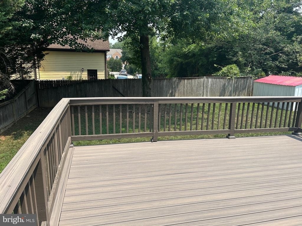 8406 Woodford Court - Photo 43