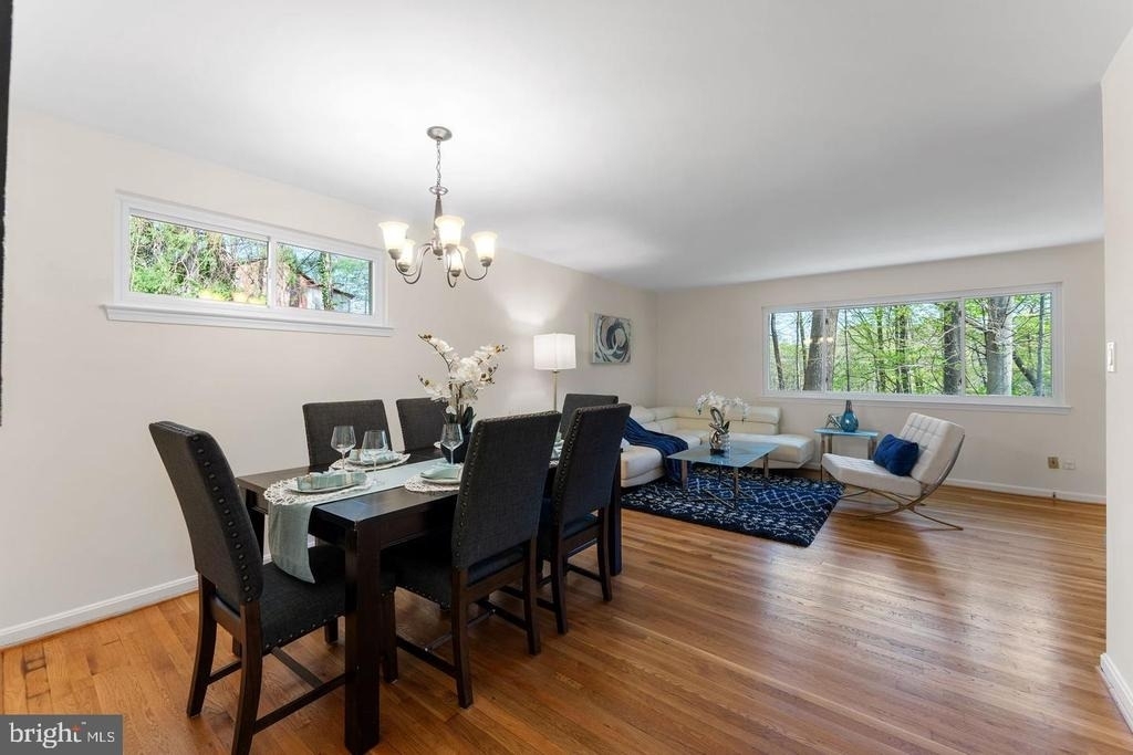 8459 Thames Street - Photo 9