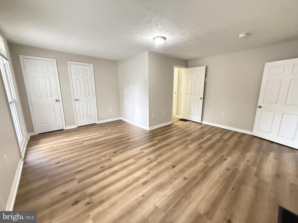 7889 Main Street - Photo 7