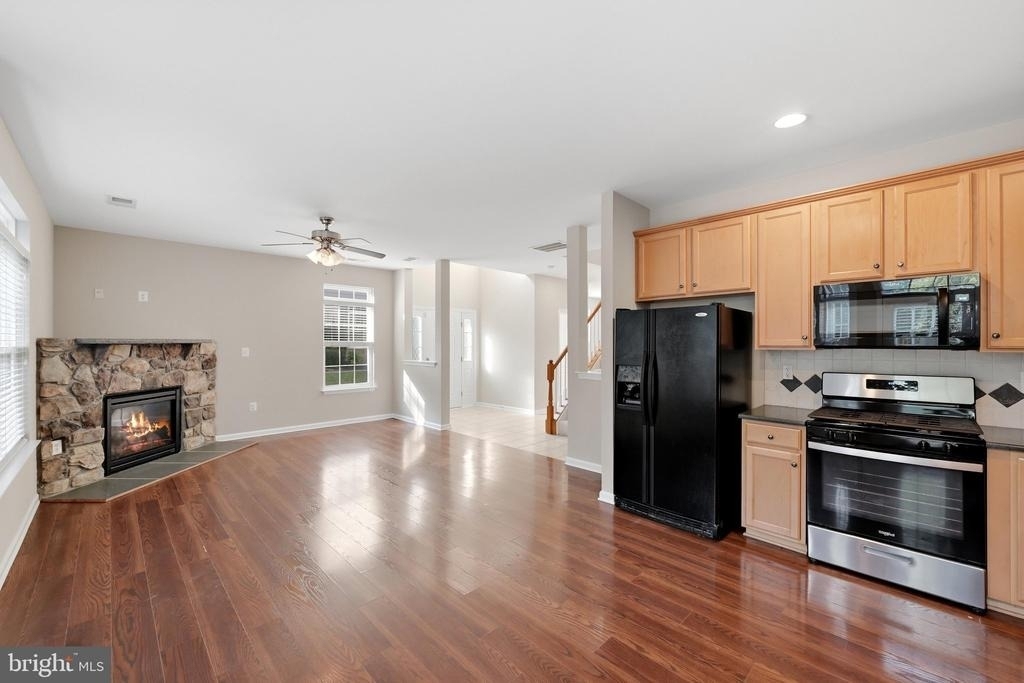 300 Kintyre Lane - Photo 14