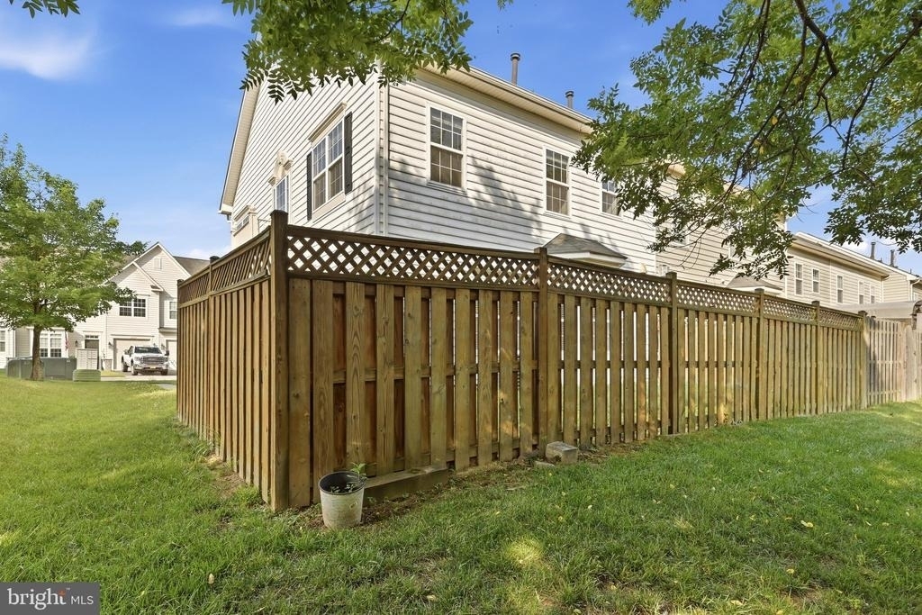300 Kintyre Lane - Photo 28