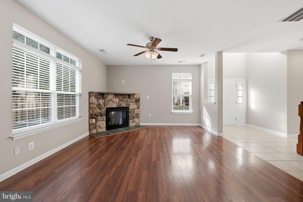 300 Kintyre Lane - Photo 7