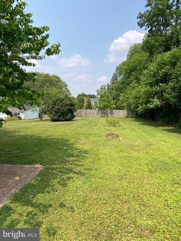 218 W Main Street - Photo 18