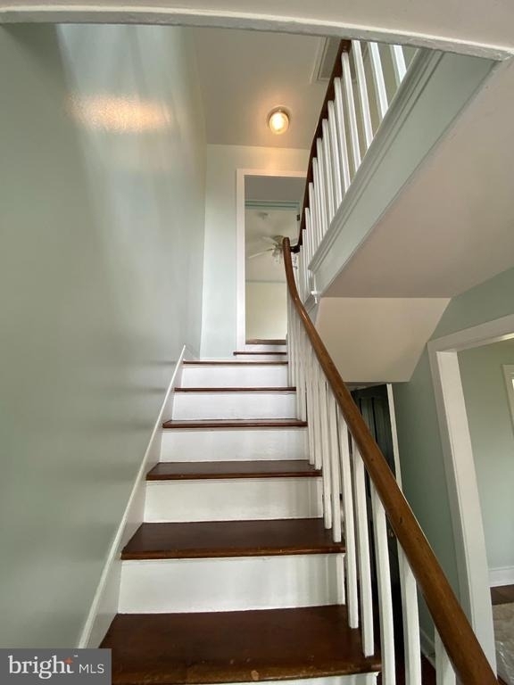 218 W Main Street - Photo 11