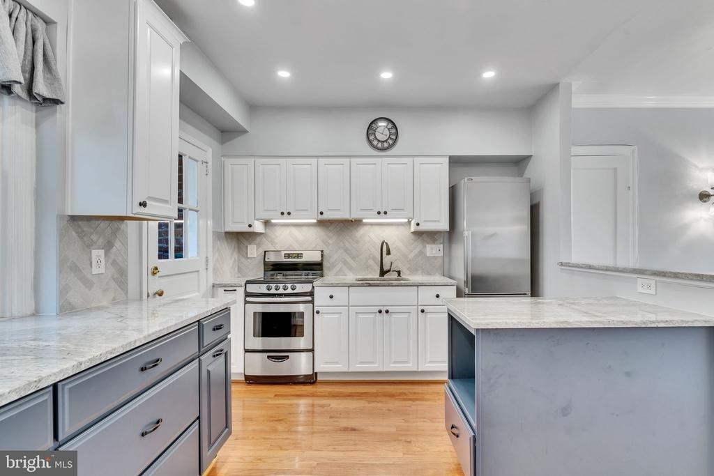 300 Commonwealth Avenue - Photo 4