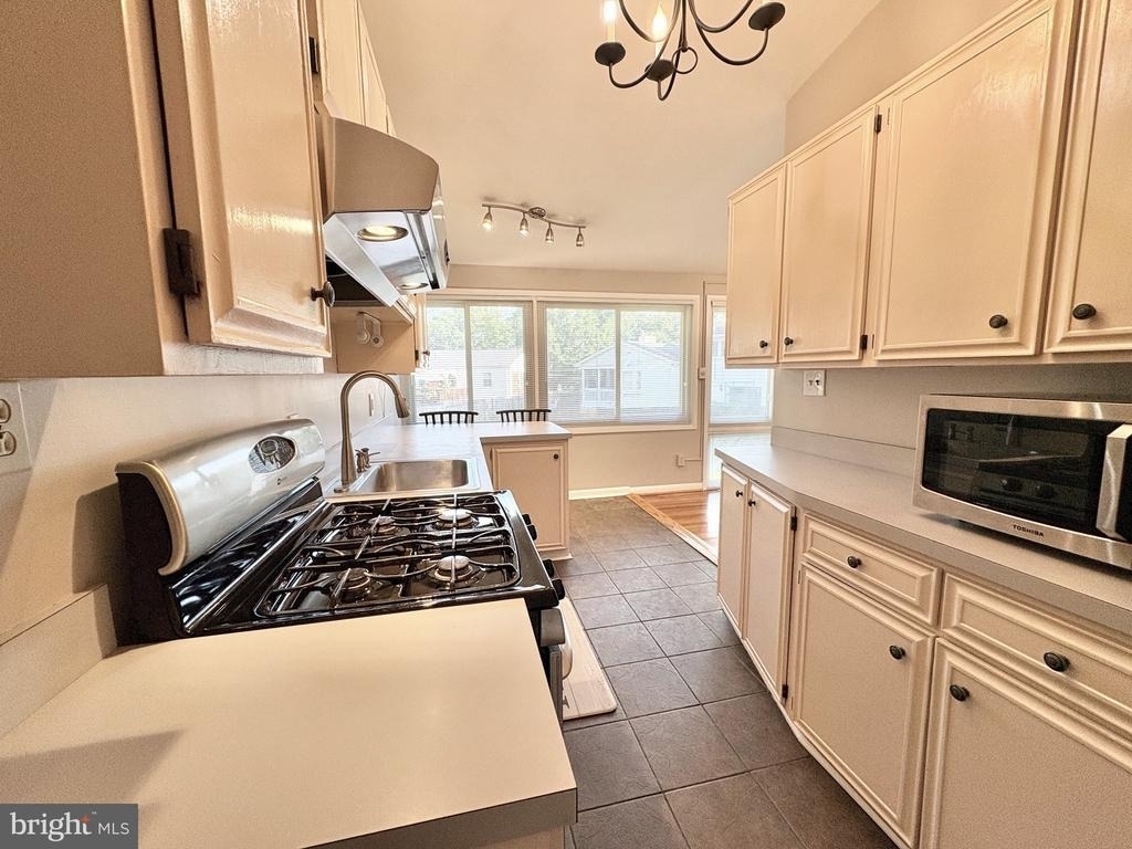 5628 Fillmore Avenue - Photo 13