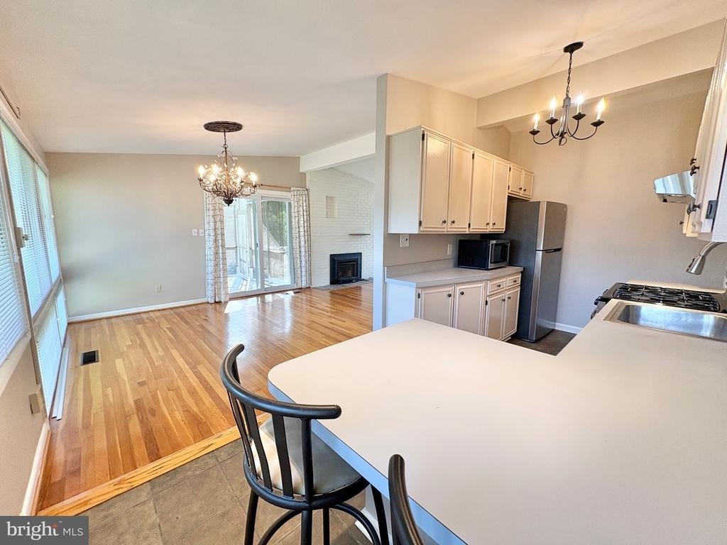 5628 Fillmore Avenue - Photo 2