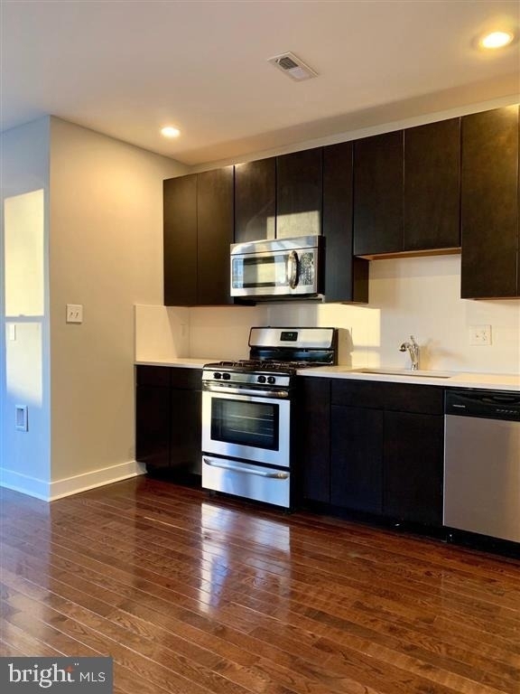 723 Sansom Street - Photo 6