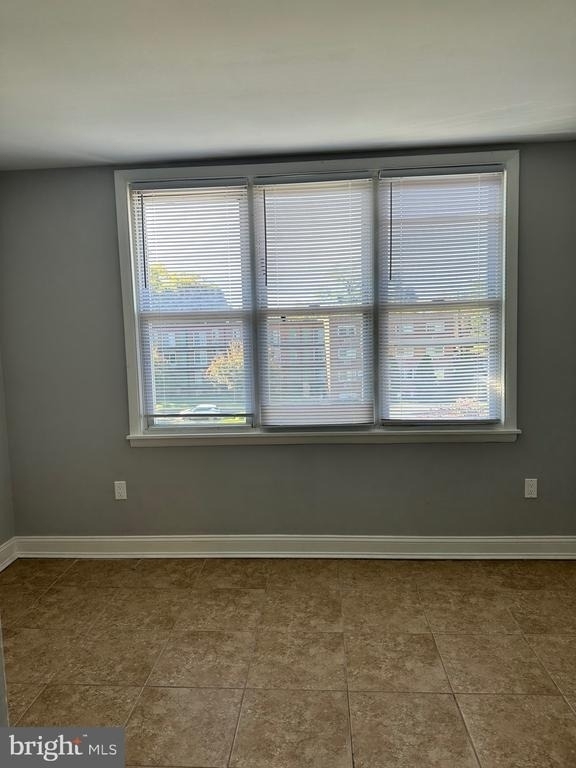 400-418 W Walnut Lane - Photo 20