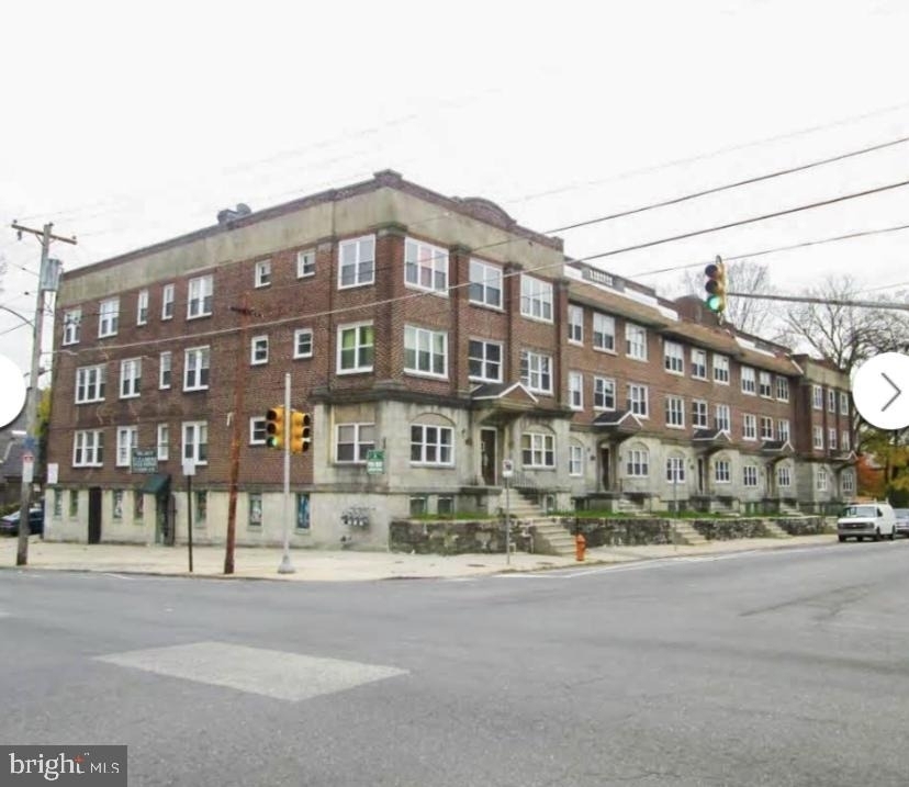 400-418 W Walnut Lane - Photo 3