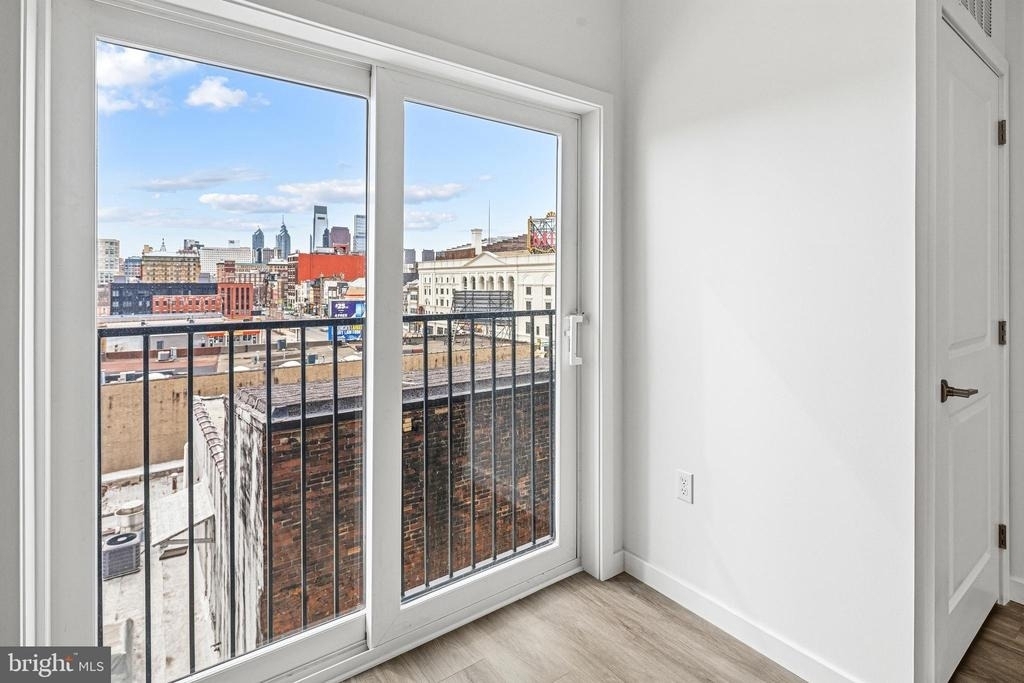 915 N Broad Street - Photo 3