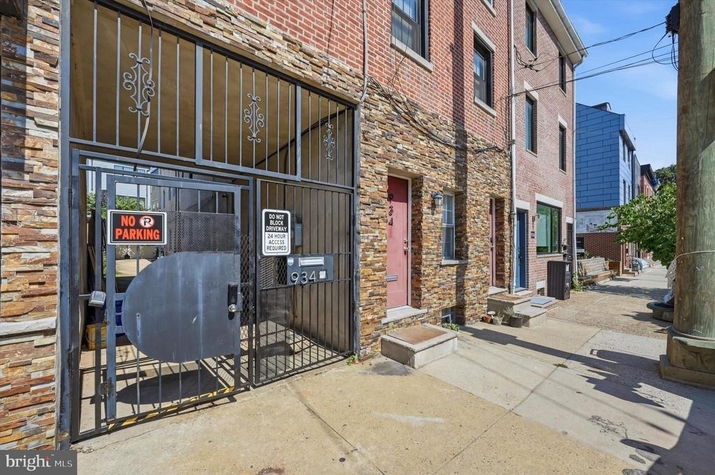 934 New Market Street - Photo 1