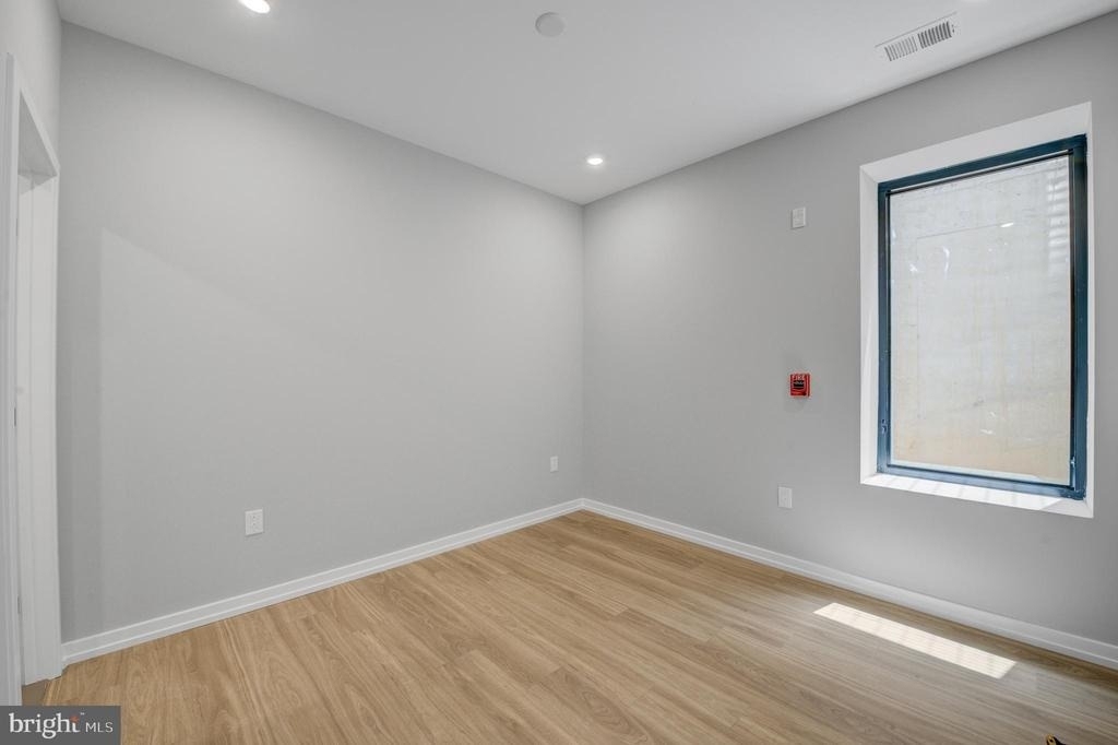1205 S 15th Street - Photo 9