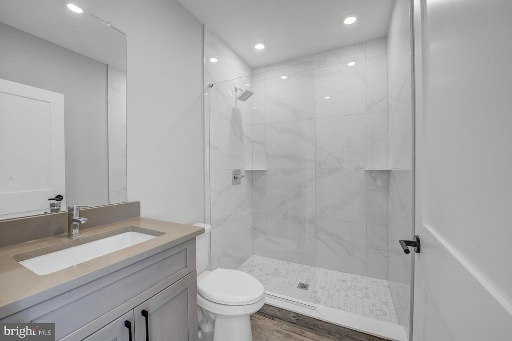 1205 S 15th Street - Photo 2