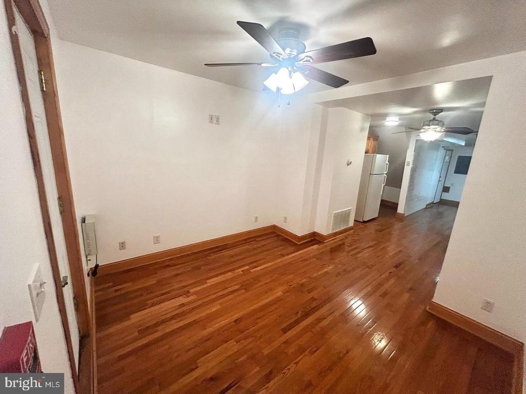 2635 W Girard Avenue - Photo 9