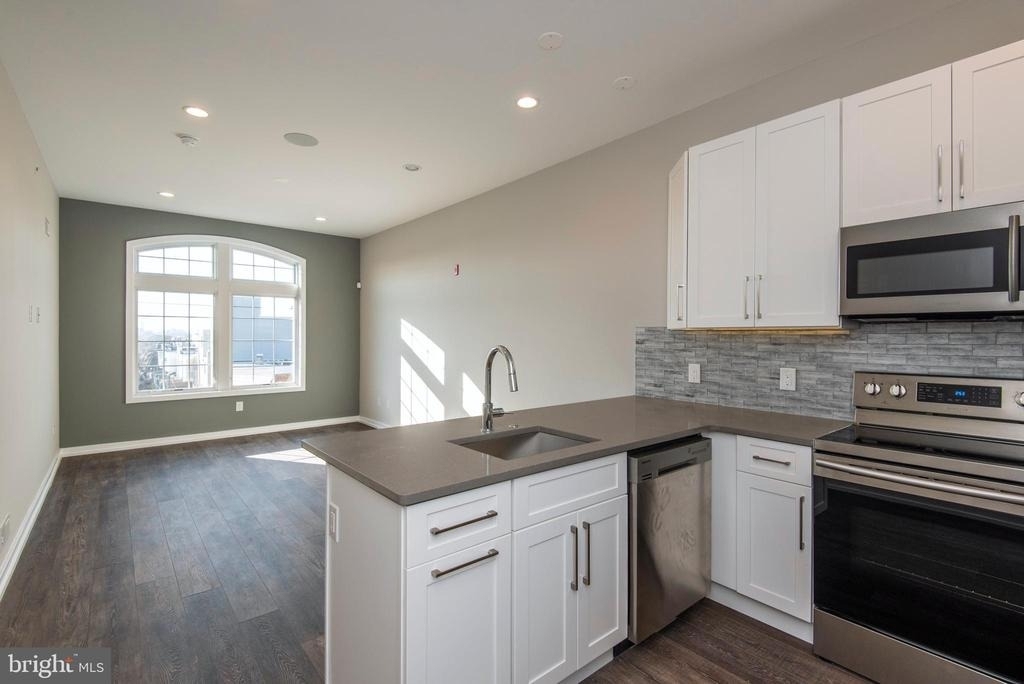 1340 S 13th Street - Photo 3