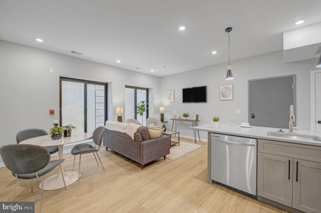 1205 S 15th Street - Photo 7