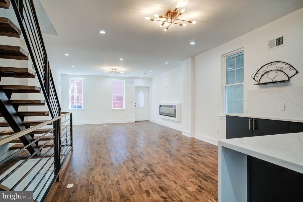 3038 Salmon Street - Photo 6
