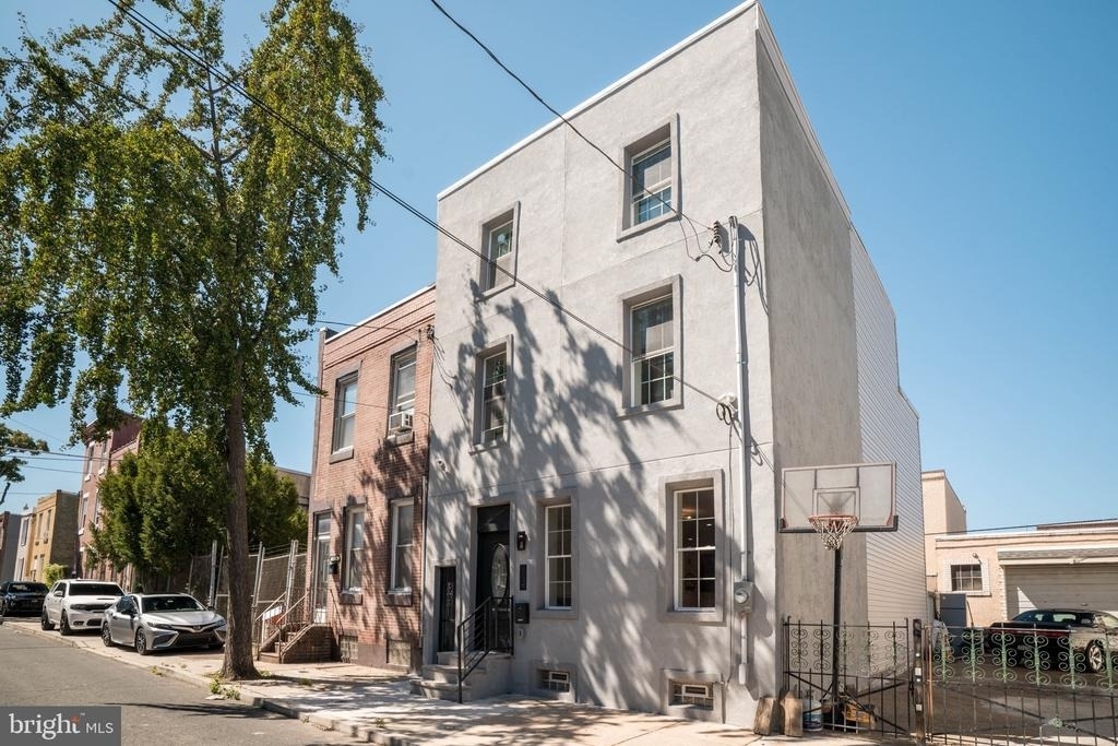 3038 Salmon Street - Photo 3