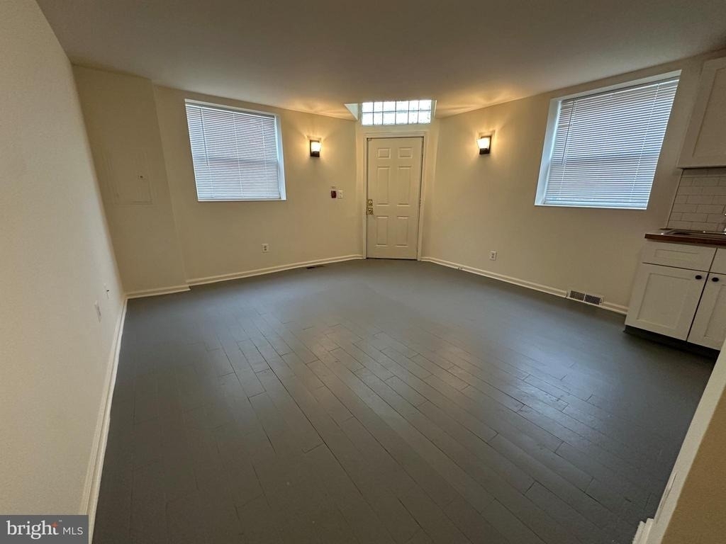 2621 E Thompson Street - Photo 7