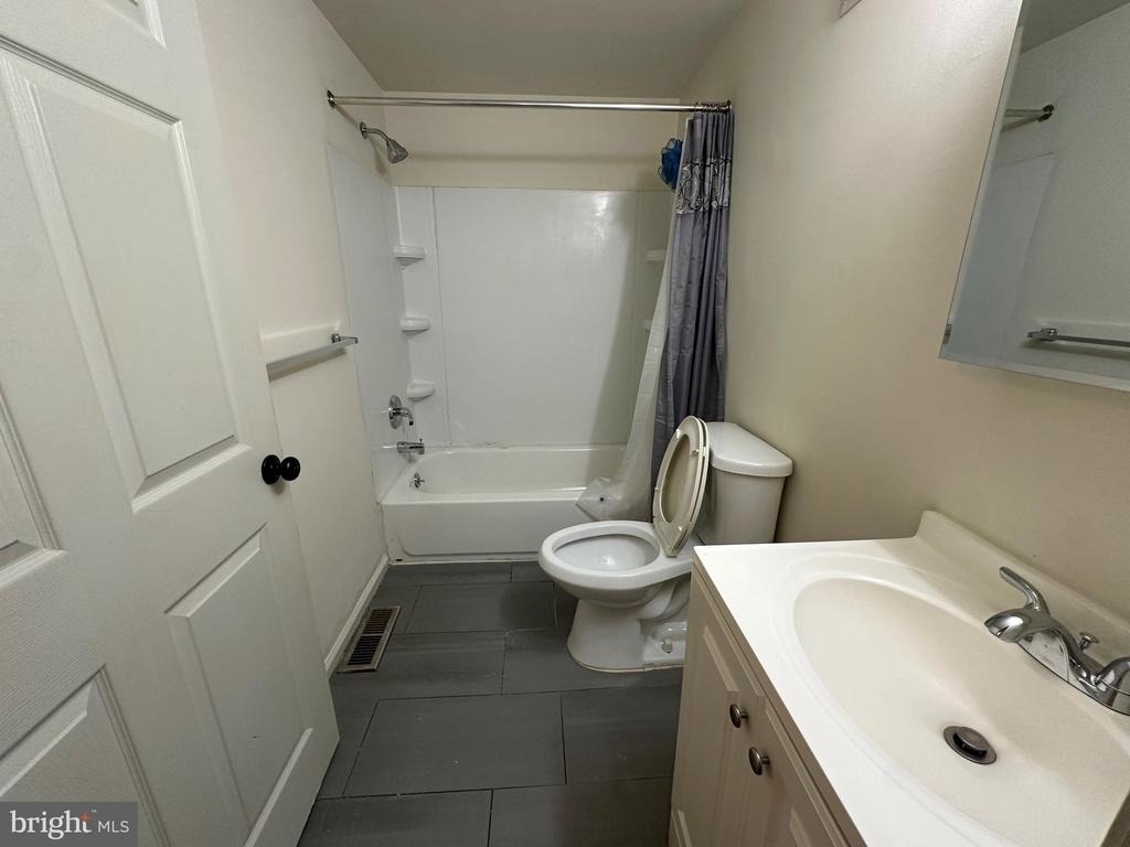 2621 E Thompson Street - Photo 6