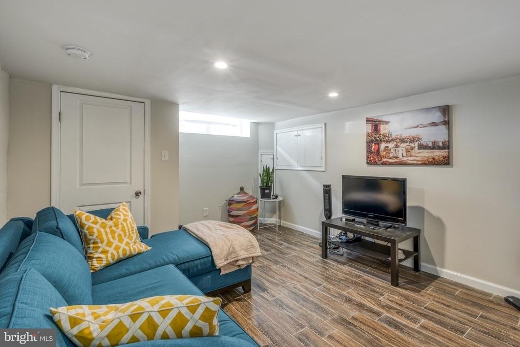 2017 Pierce Street - Photo 11